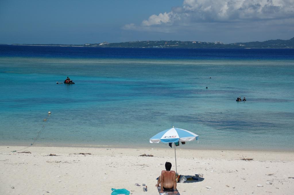 מוטובו Yukurinaresort Okinawa Hills Churaumi מראה חיצוני תמונה