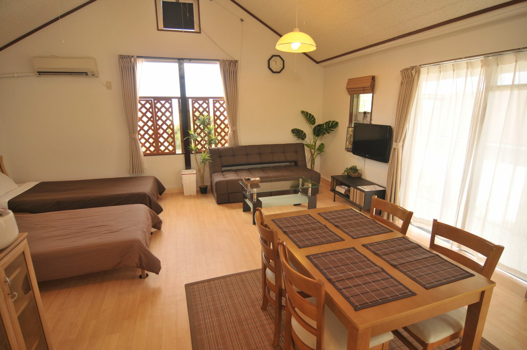 מוטובו Yukurinaresort Okinawa Hills Churaumi מראה חיצוני תמונה